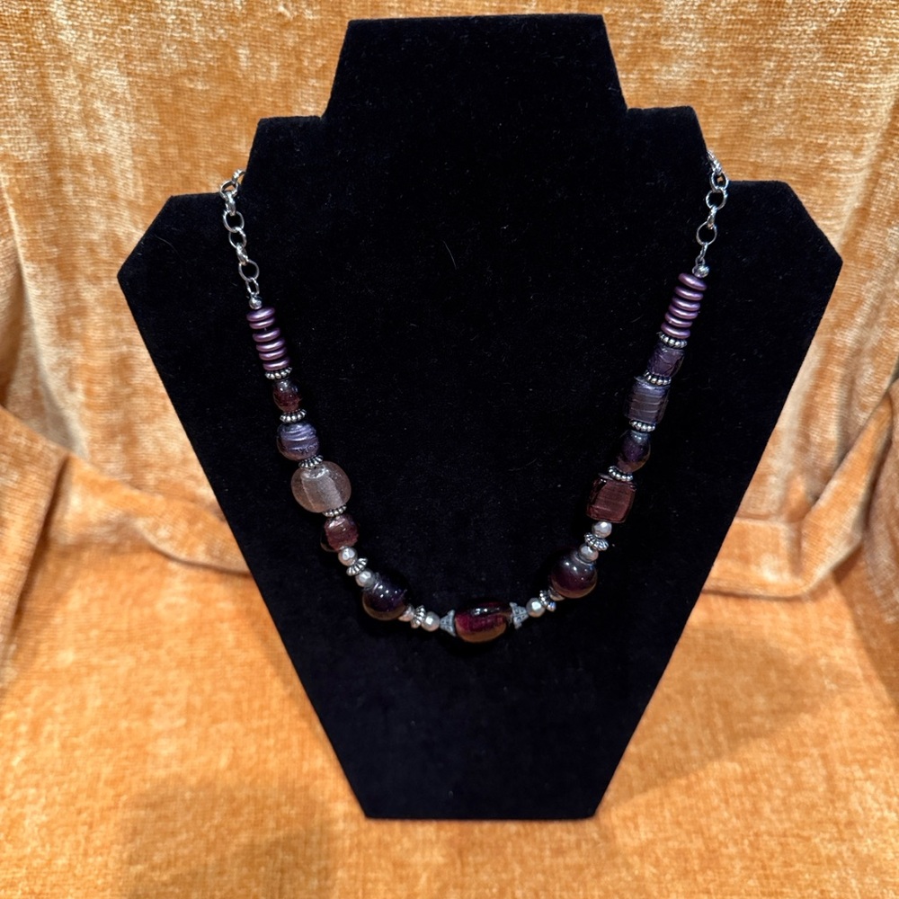 Purple Glass and Silver Toned Beaded Necklace - Picture 3 of 7